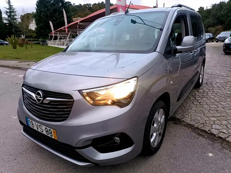 Opel Combo 1.5tdci 5 lugares topo de gama