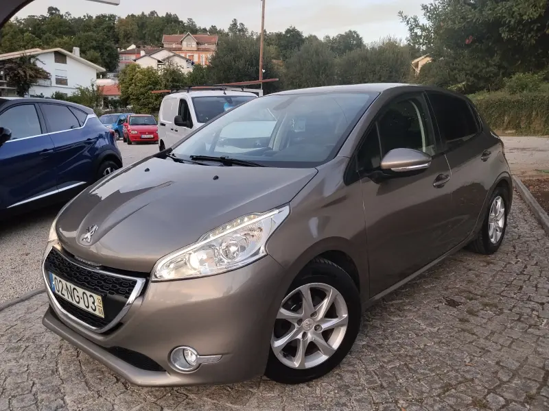Peugeot 208 1.2 stayle